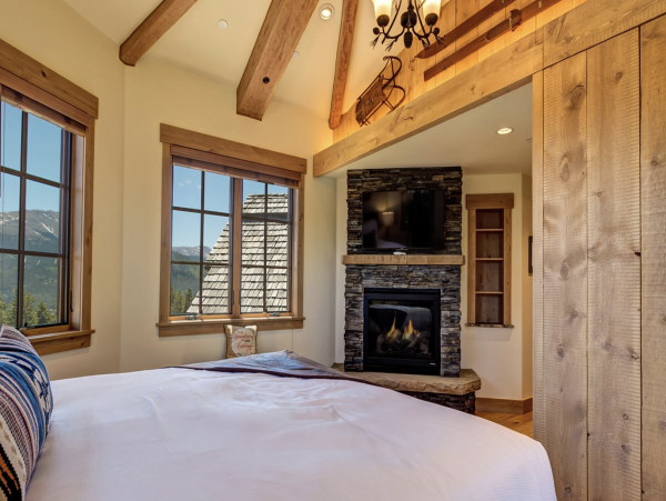 Ski in Ski out Peak 8 Luxury Home